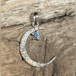 Sparkling Crescent Moon Pendant - Sterling 925